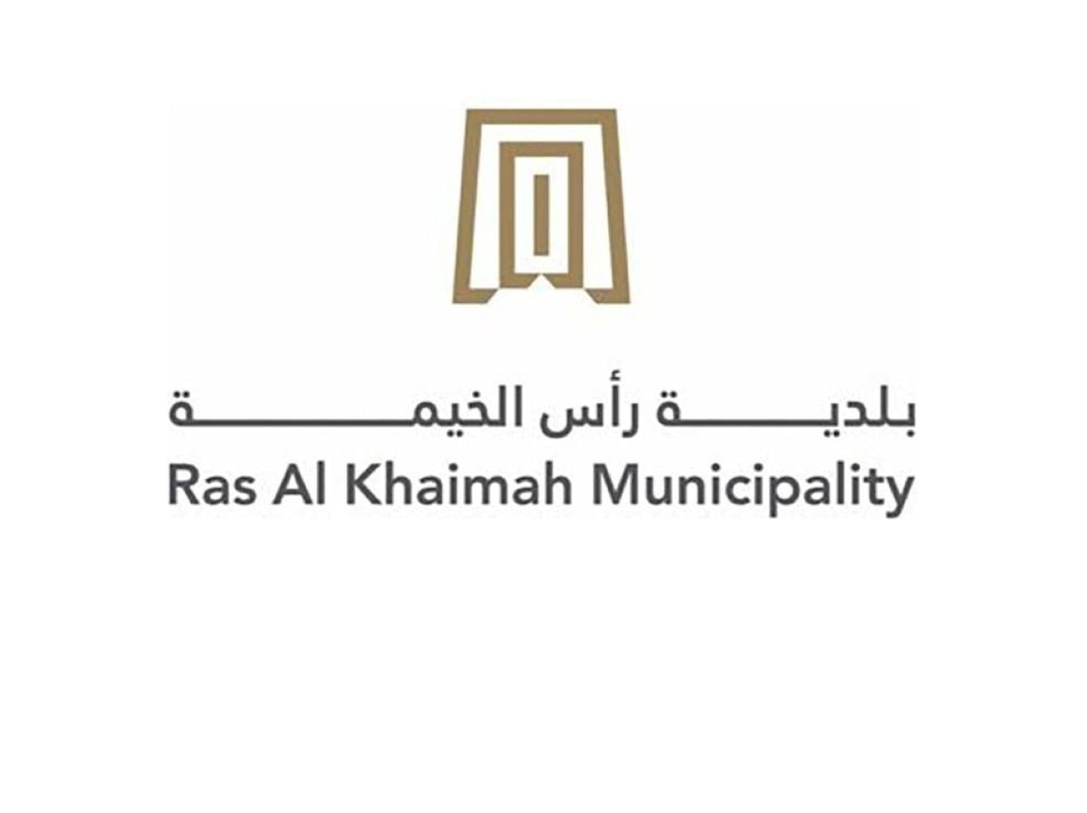 بلدية رأس الخيمة تصدر أول شهادة مطابقة لمصانع الخرسانة الجاهزة في الإمارة