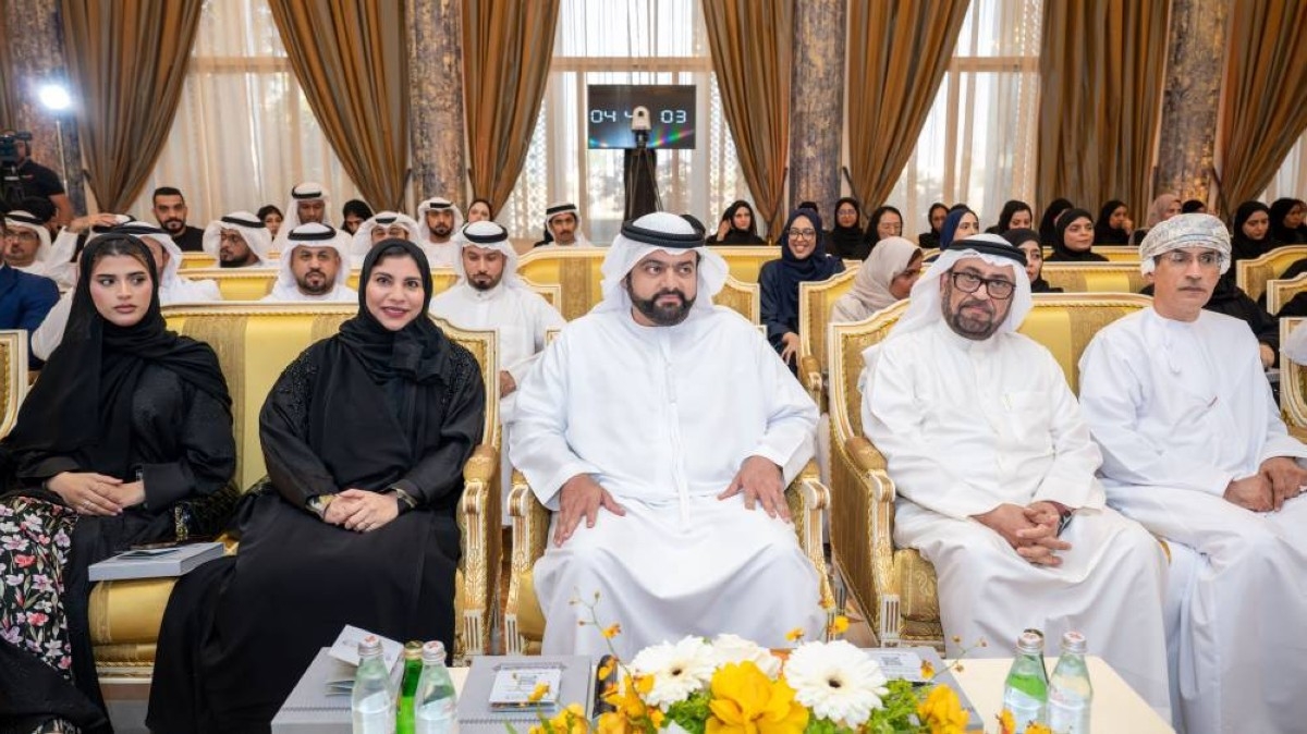 محمد الشرقي يؤكد أهمية تسليط الضوء على الفنون الإسلامية