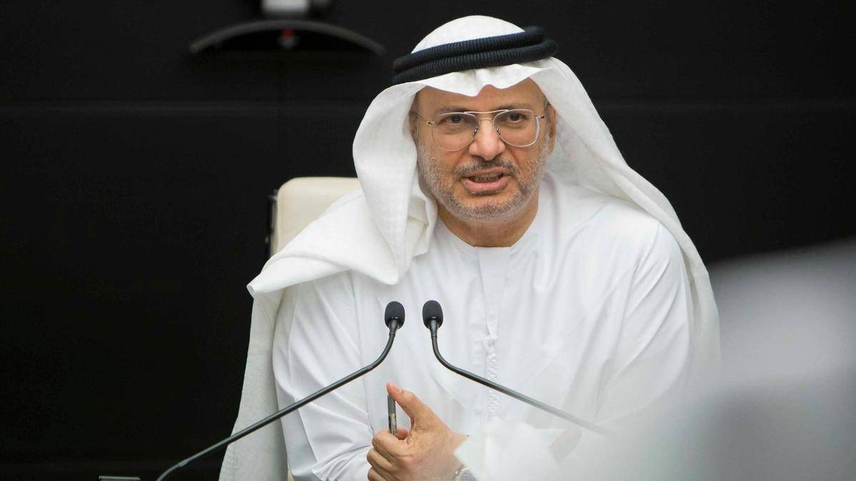 أنور قرقاش: التاريخ يعلمنا.. بدء حرب أسهل من إنهائها