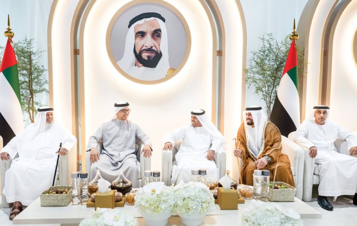 منصور بن زايد يحضر أفراح العامري
