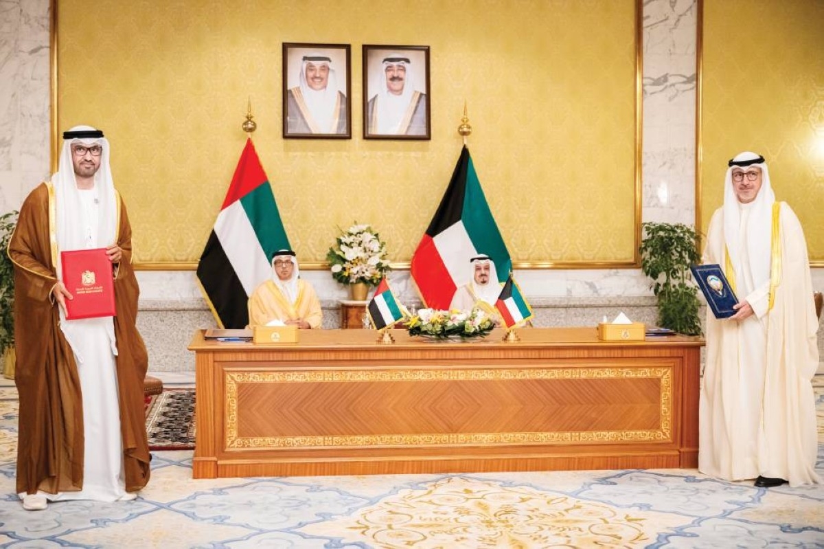 الإمارات والكويت توقعان اتفاقيات ومذكرات تفاهم لتوسيع آفاق التعاون
