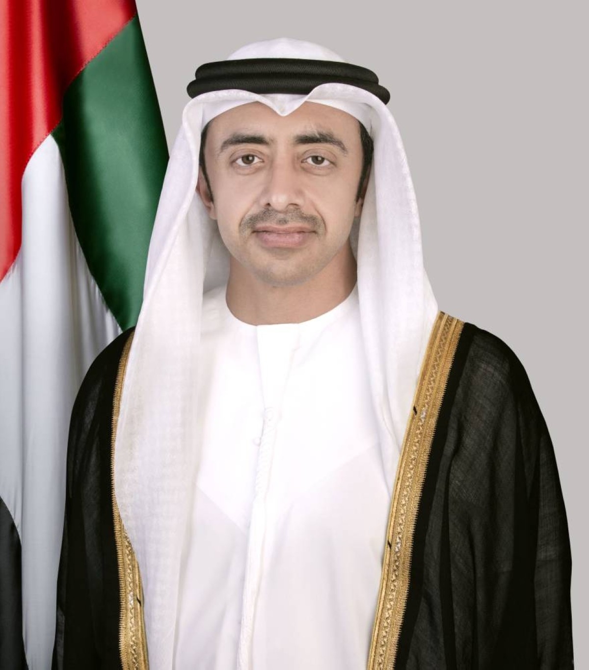 عبدالله بن زايد يهنئ مملكة البحرين بانتخابها لعضوية مجلس الأمن الدولي