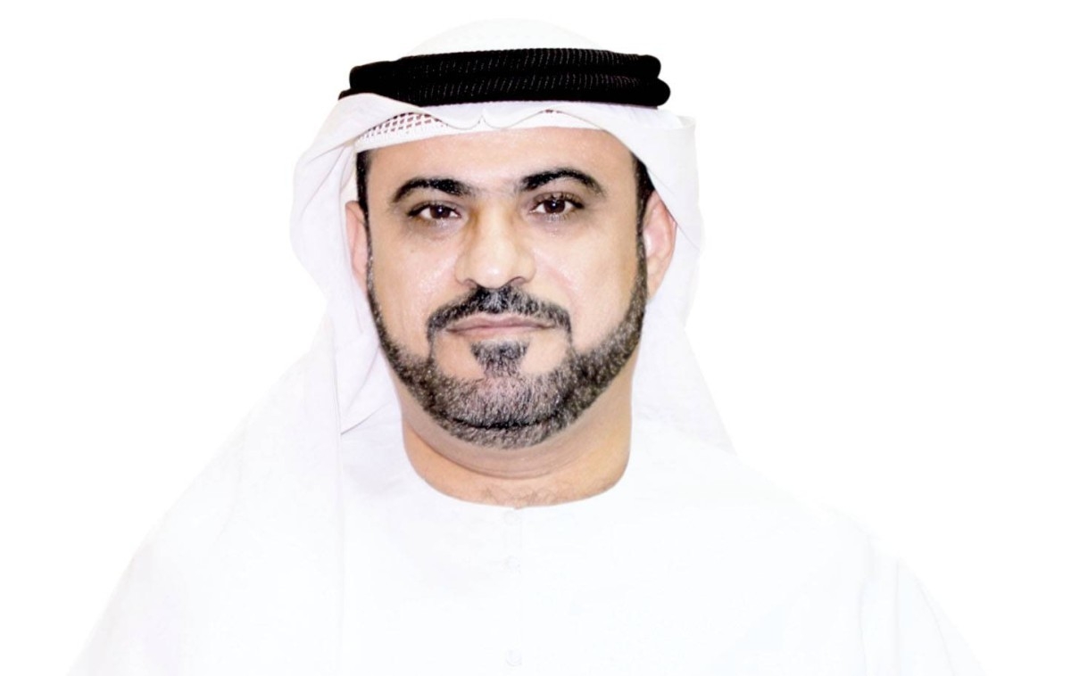 بلدية دبا الفجيرة تسعد موظفيها بالهدايا وعمالها بكسوة العيد