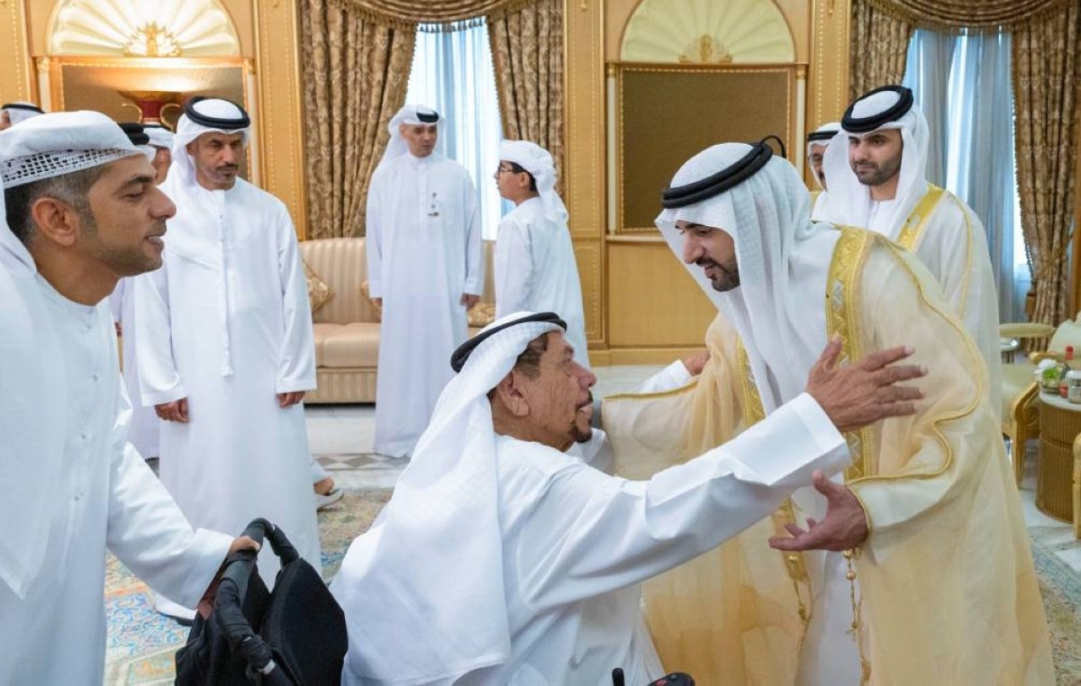 حمدان بن محمد يستقبل المهنئين بعيد الأضحى المبارك