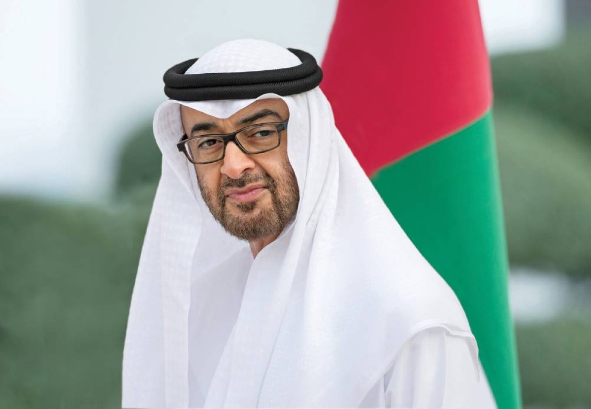 محمد بن زايد والشرع يبحثان هاتفياً تعزيز علاقات البلدين