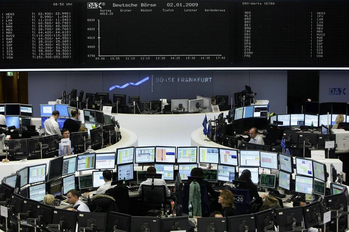 الأسهم العالمية تستقر قبيل المحادثات التجارية بين أمريكا والصين