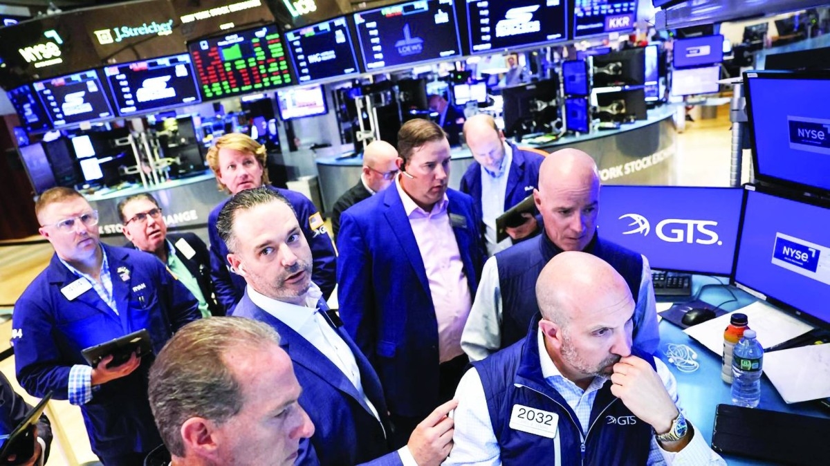 الأسهم العالمية تترقب نتائج المحادثات التجارية بين أمريكا والصين