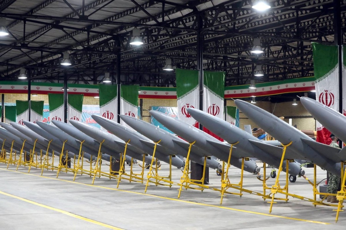 إيران تطلق 100 مسيّرة باتجاه إسرائيل