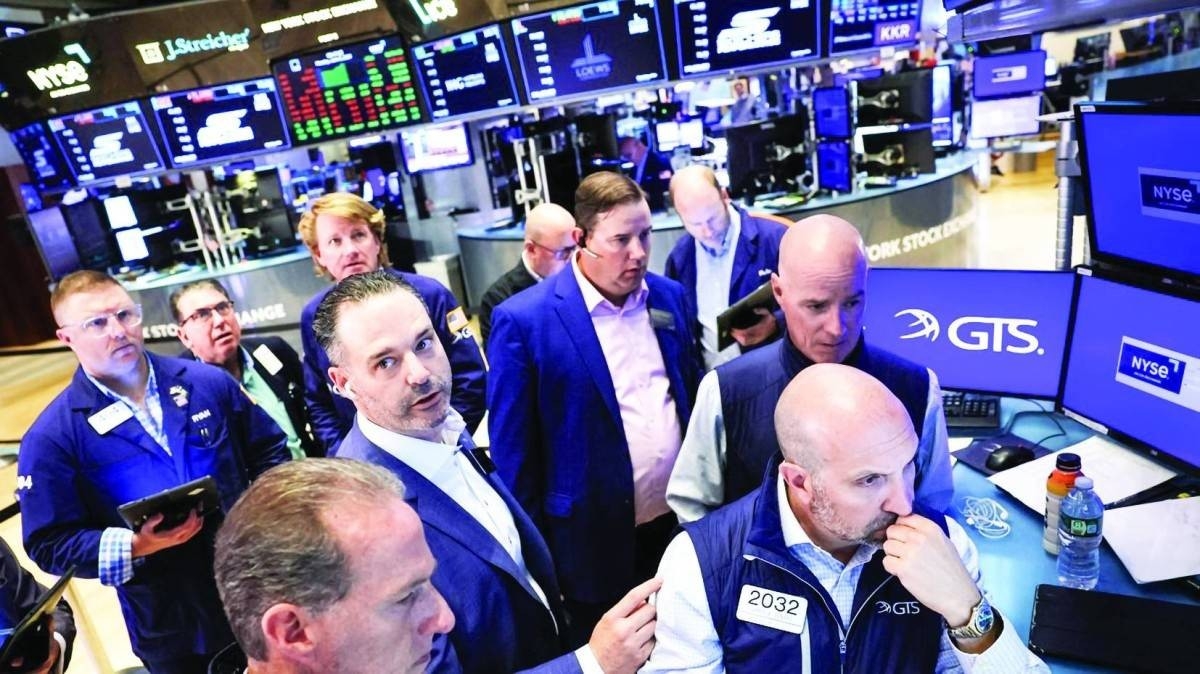 الأسهم العالمية ترتفع وتتجاهل توترات المنطقة