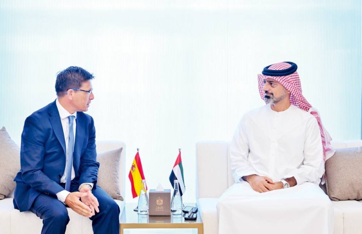 ولي عهد عجمان يبحث مع سفير إسبانيا العلاقات الثنائية