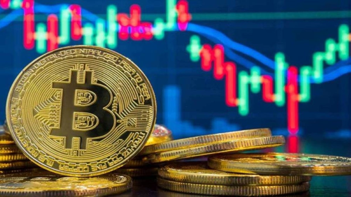 انخفاض حاد للعملات المشفرة.. والبتكوين دون 100 ألف دولار