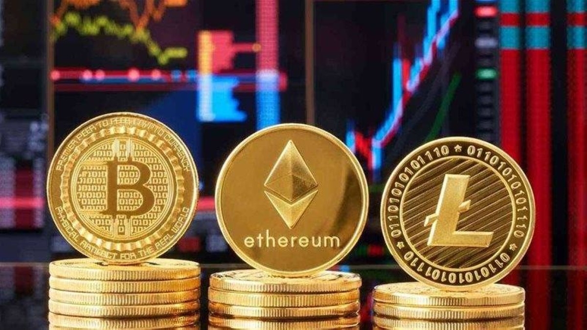 العملات المشفرة تتعافى.. والبيتكوين فوق 100 ألف دولار