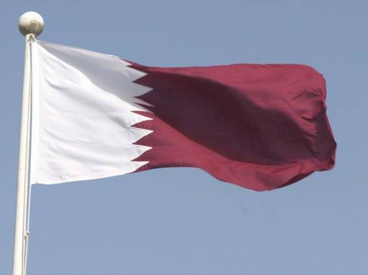 قطر: الدفاعات الجوية نجحت في اعتراض هجمة صاروخية استهدفت قاعدة العديد
