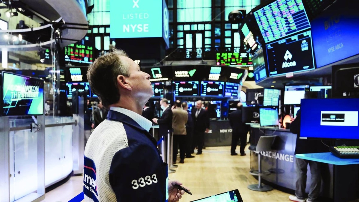 الأسواق الأمريكية تتجاهل التوترات الإقليمية و«داو جونز» يقفز 300 نقطة