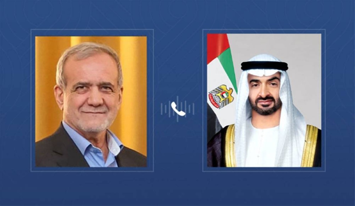 محمد بن زايد والرئيس الإيراني يبحثان خلال اتصال هاتفي المستجدات في المنطقة
