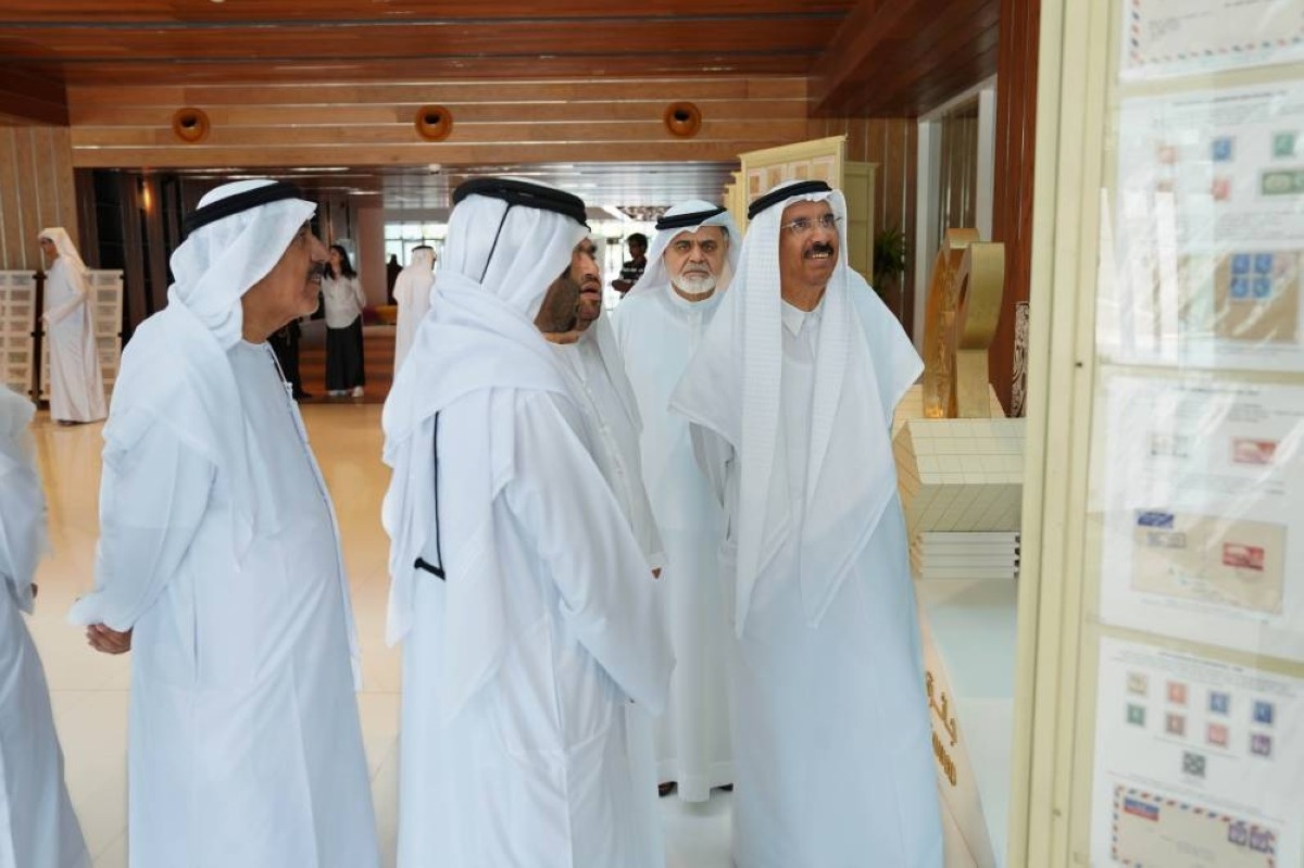 طوابع في مكتبة محمد بن راشد تحكي قصة وطن