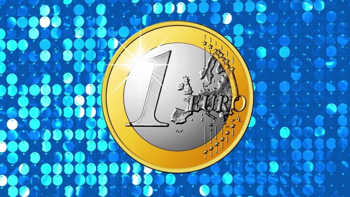 حان الوقت لإعطاء دفعة أقوى لليورو وتحدي الدولار