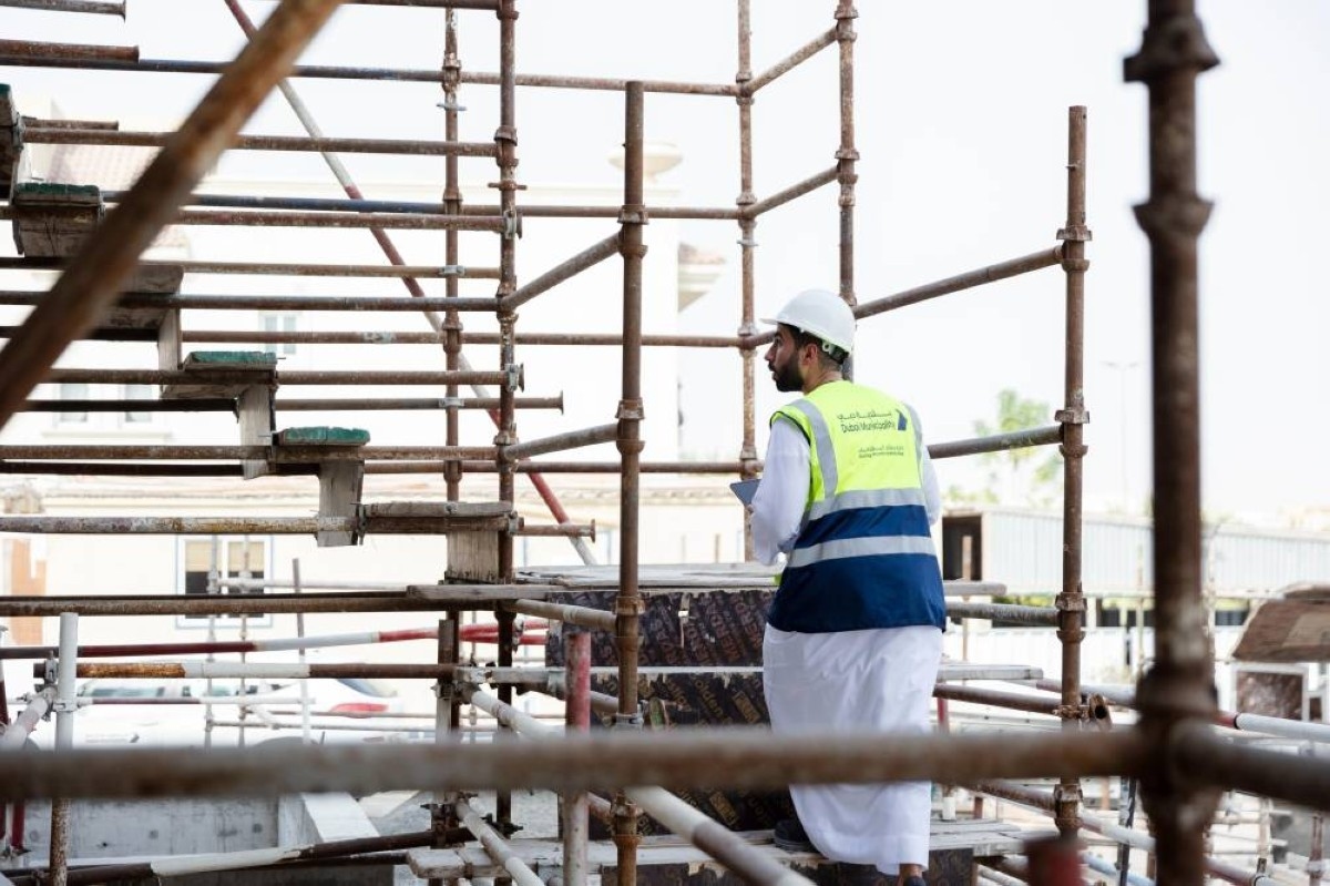 بلدية دبي تُوقف مكتبَين استشاريَين لمخالفتهما الضوابط واللوائح