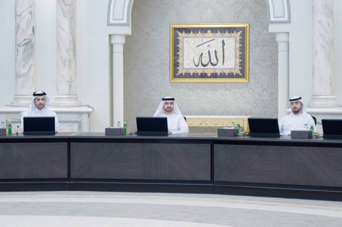 «تنفيذي الشارقة» ينظم بيع لوحات الأرقام المميزة للمركبات بنظام المزايدة