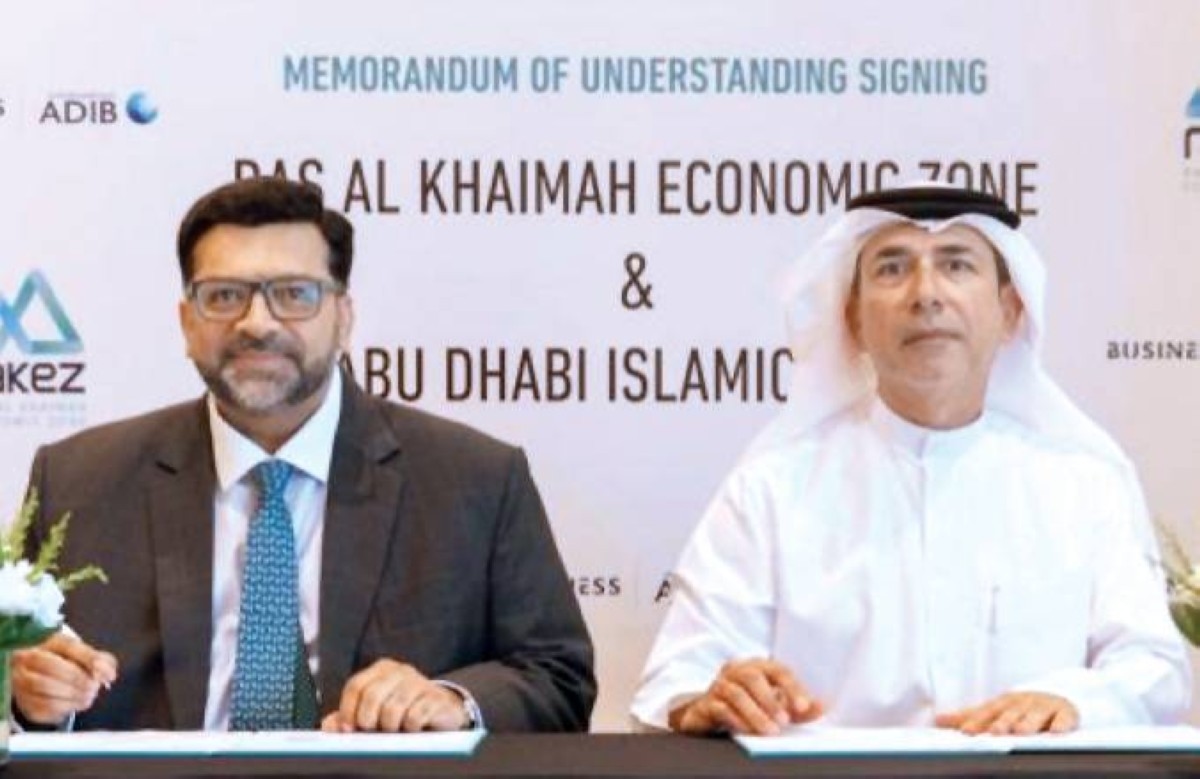 «راكز» و«أبوظبي الإسلامي» يوقعان شراكة لتبسيط خدمات المستثمرين