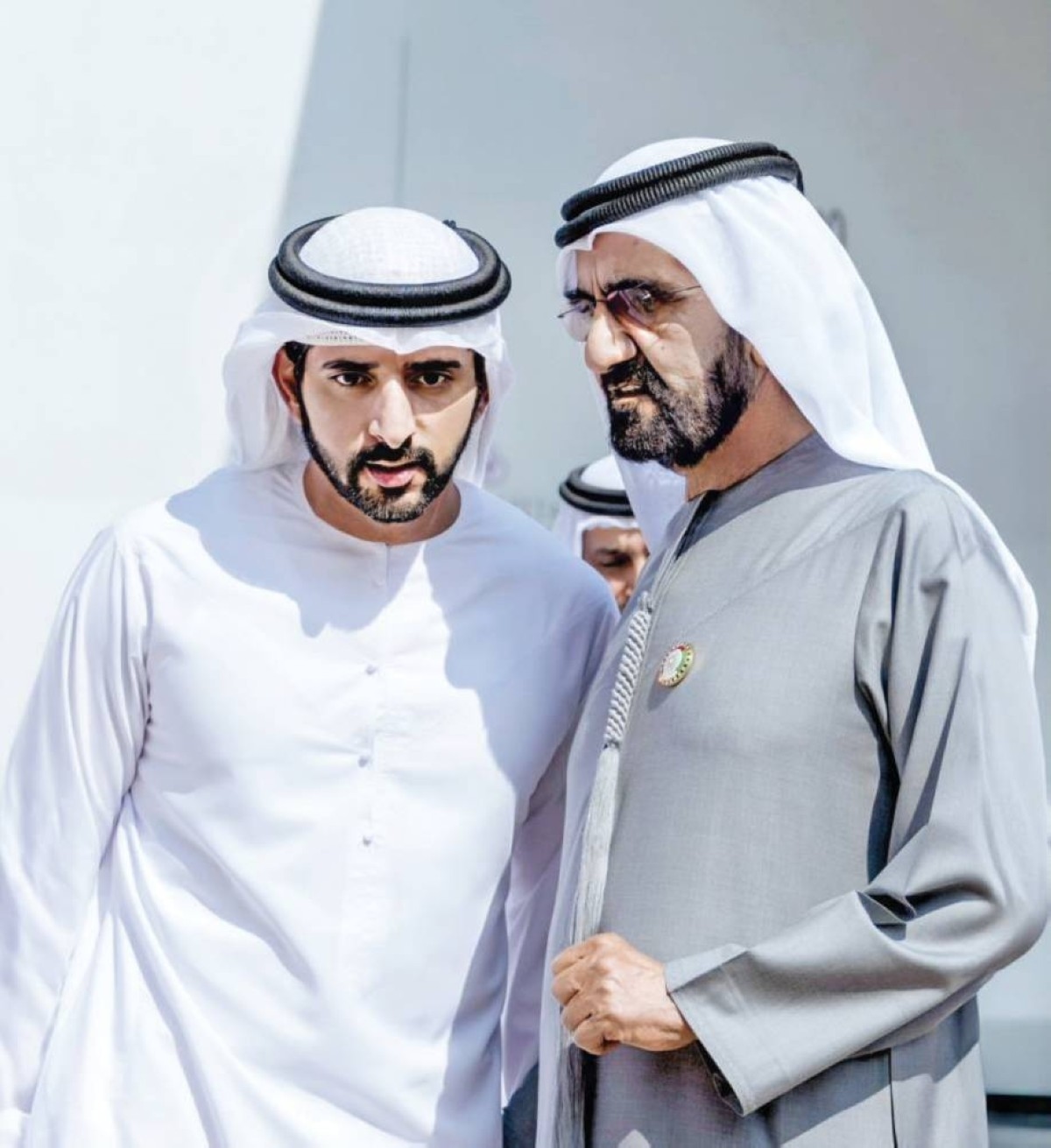 حمدان بن محمد: على خطى محمد بن راشد نمضي بثبات في مسيرة تنموية متسارعة الخطى