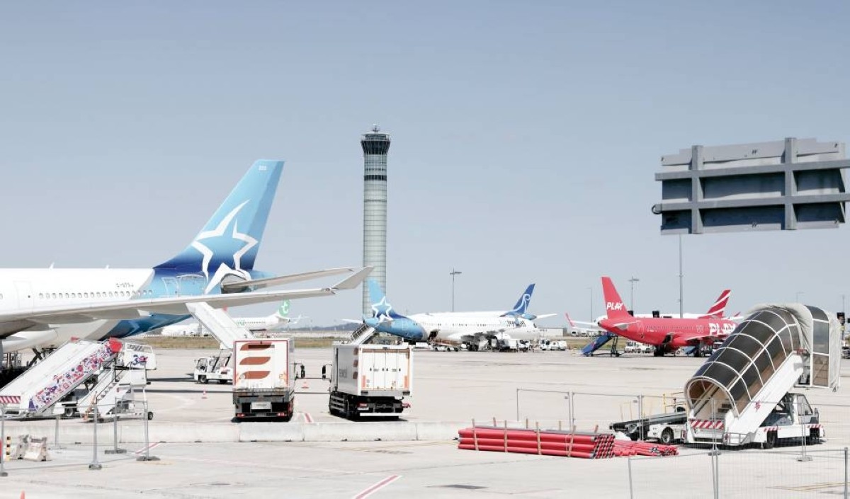 إضراب المراقبين الجويين بفرنسا يضرب مطارات أوروبا