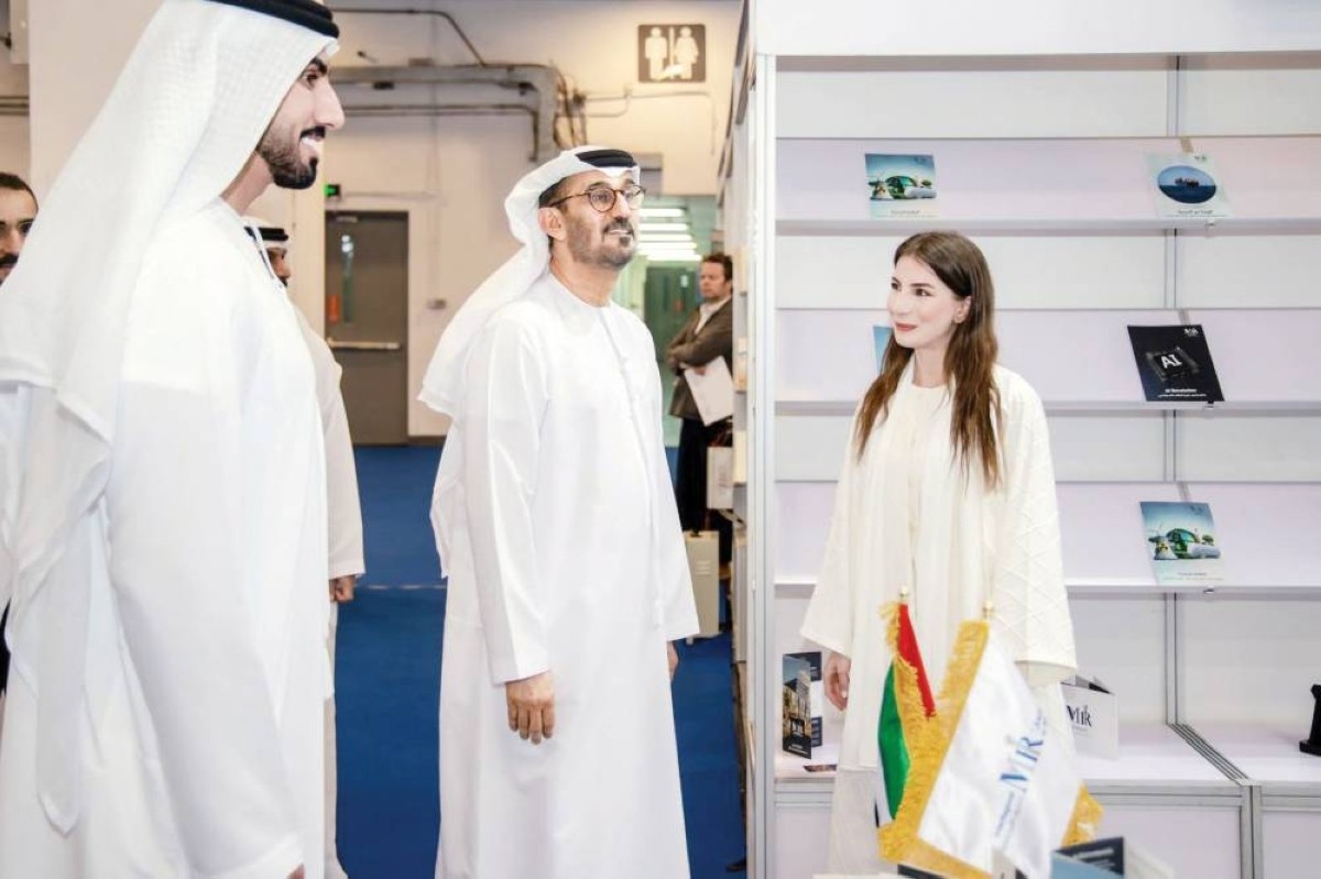 سفير الإمارات يزور جناح «إنترريجونال» في «بكين للكتاب 2025»