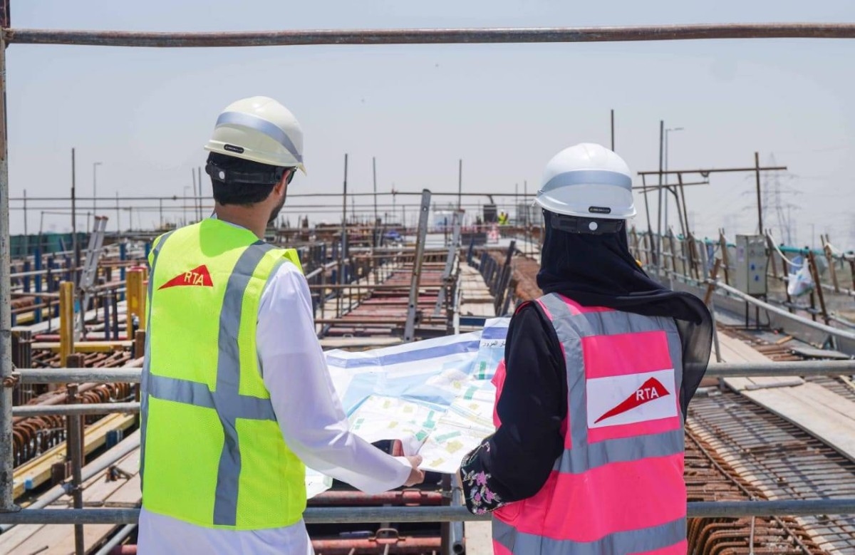 «طرق دبي» تحصل على جائزة السلامة الدولية عن الريادة في مواقع العمل