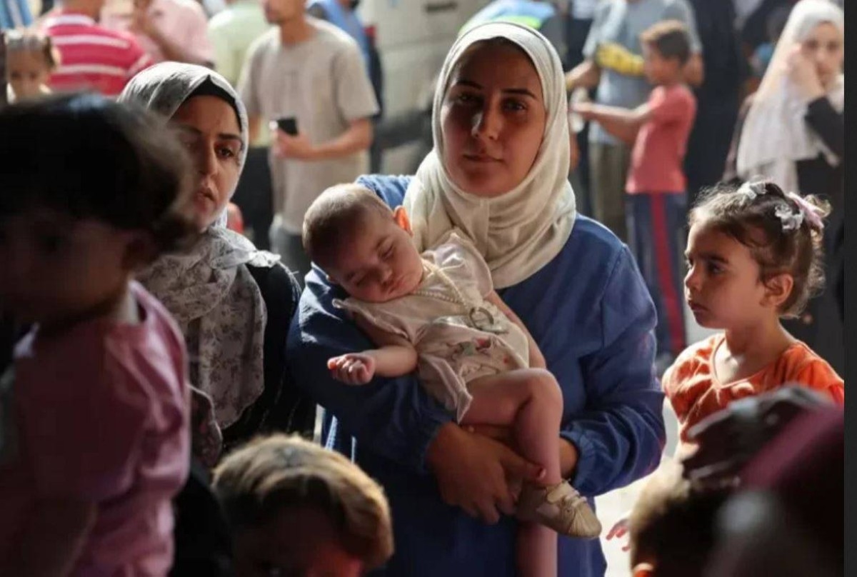 إسرائيل تصدر أوامر إخلاء جديدة في وسط قطاع غزة مع اشتداد الجوع