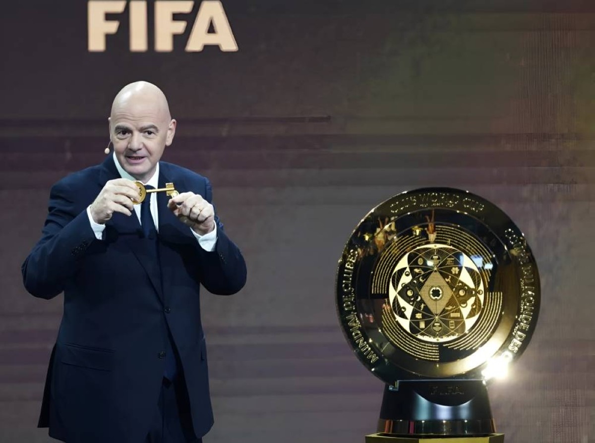 ريال مدريد وبرشلونة خارج قائمة أبطال العالم بقرار من «فيفا»