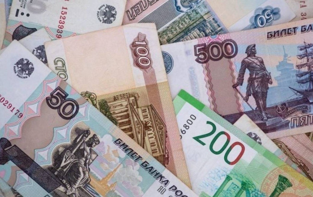 خفض الفائدة الرئيسية في روسيا 200 نقطة