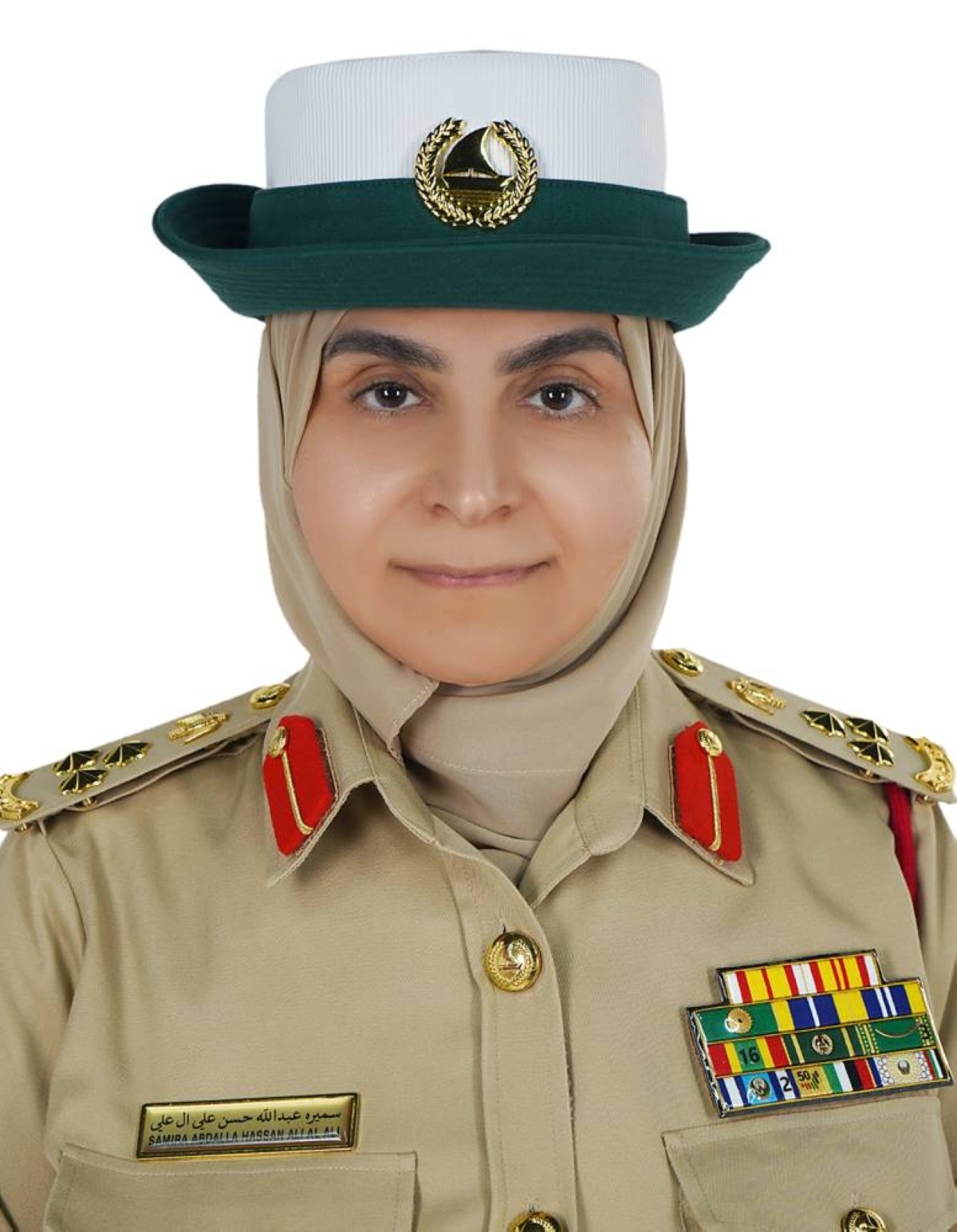 سميرة آل علي.. أول امرأة برتبة عميد في شرطة دبي
