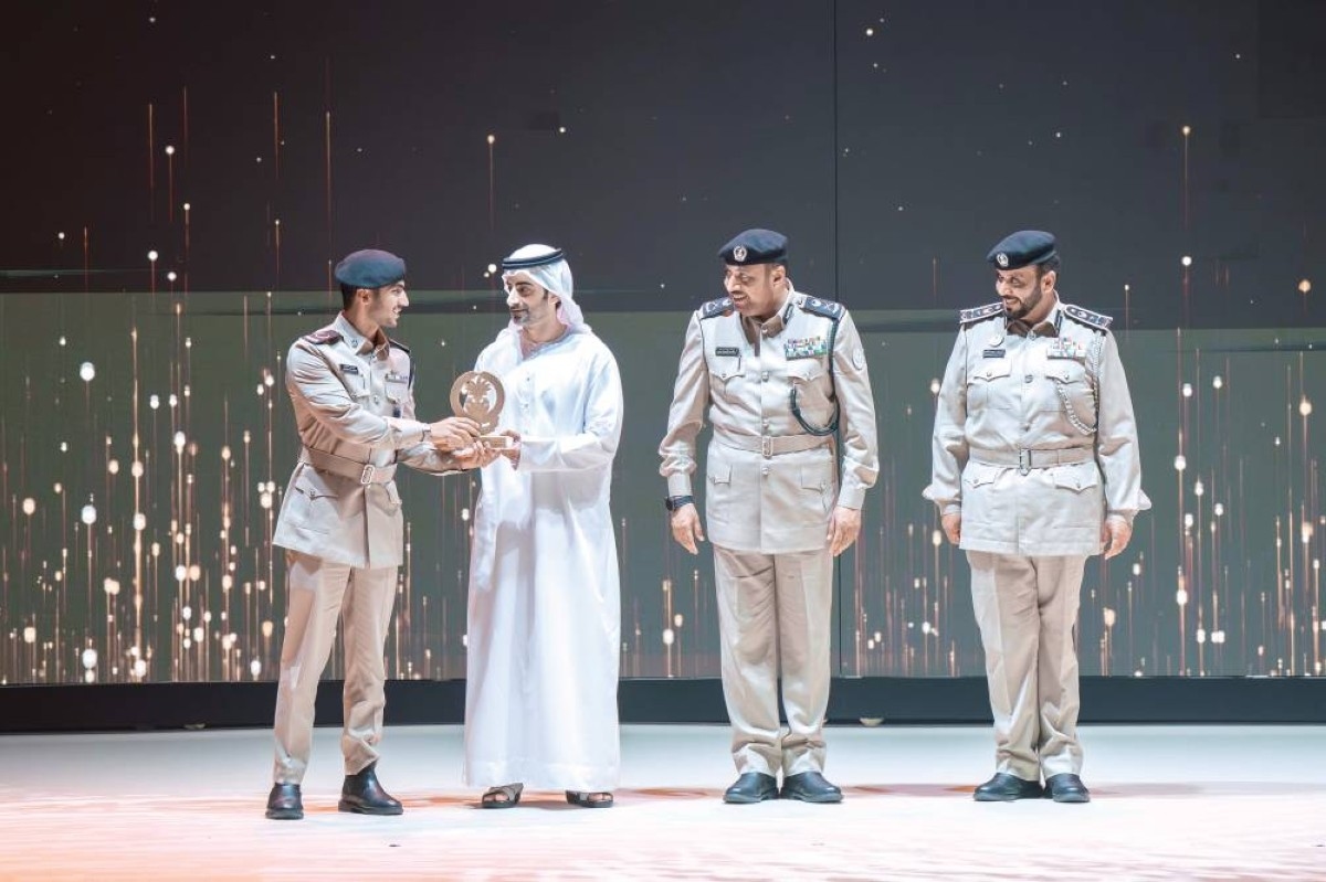تخريج دورتي أصدقاء وصديقات الشرطة في الشارقة