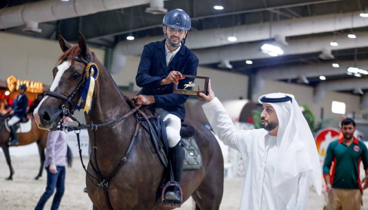 راشد الرميثي يخطف جائزة الجولة الواحدة للقفز في «بوذيب للفروسية»