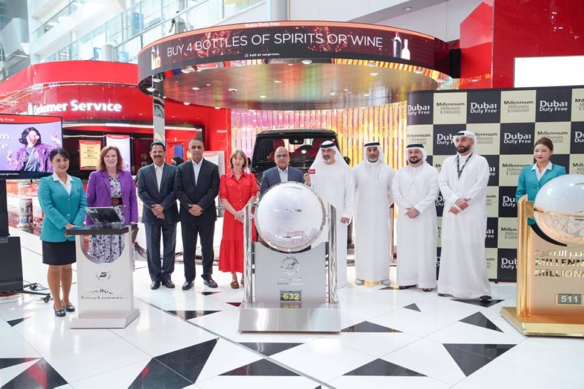إماراتي وطالب هندي يفوزان في سحوبات «مليونير الألفية» من سوق دبي الحرة