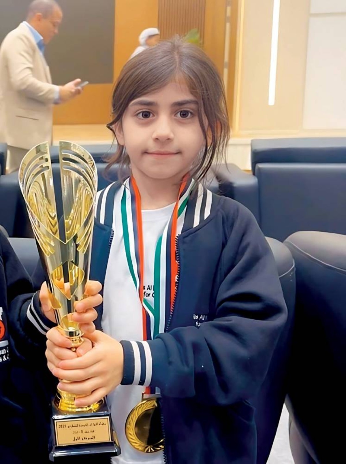 ميرا الخاطري.. موهبة إماراتية تتلألأ في سماء شطرنج العرب