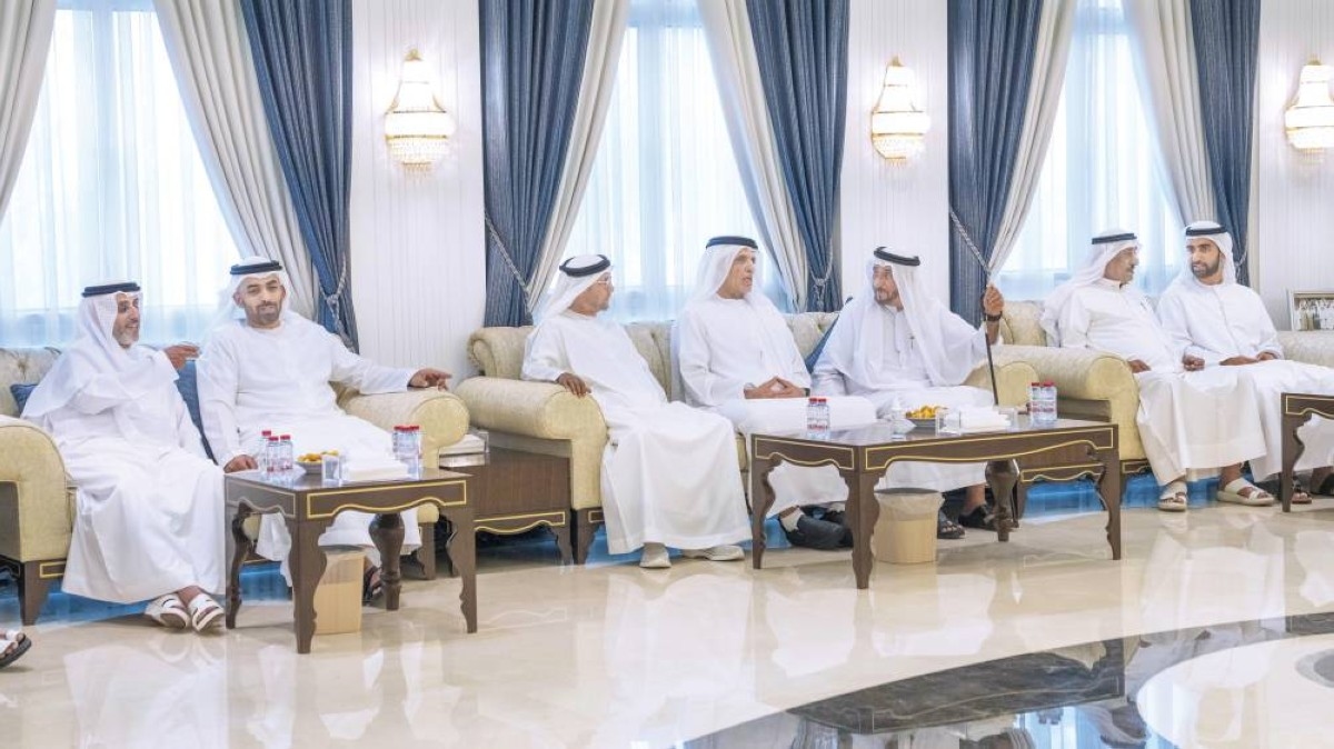 سعود بن صقر يعزي في وفاة مريم بنت سلطان بن سالم القاسمي