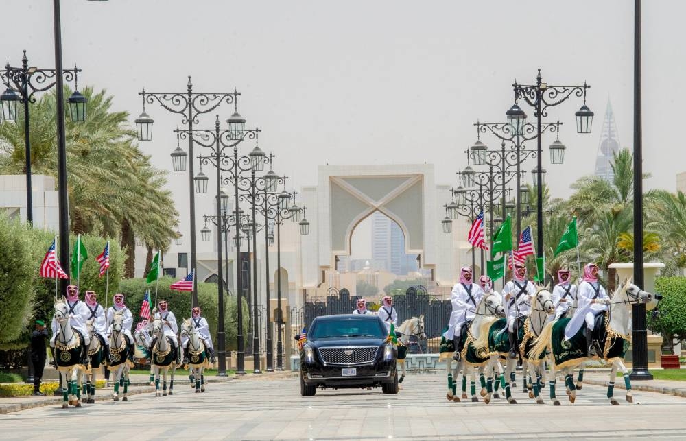 من موكب الرئيس الأمريكي إلى ذاكرة السعوديين .. " كاديلاك" حكاية عشق لعقود