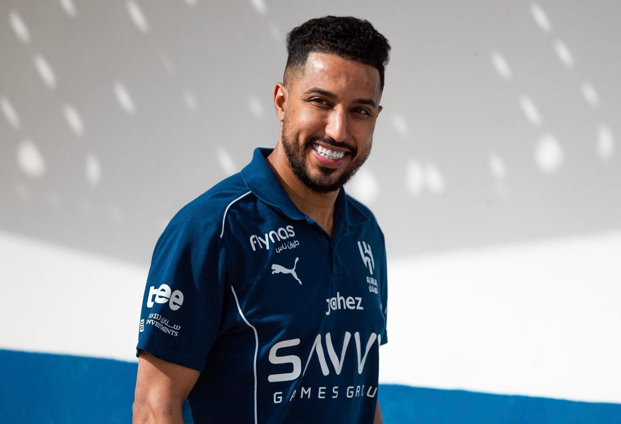 الهلال يجدد عقد سالم أفضل لاعب في آسيا حتى 2027 ويقترب من إنزاجي