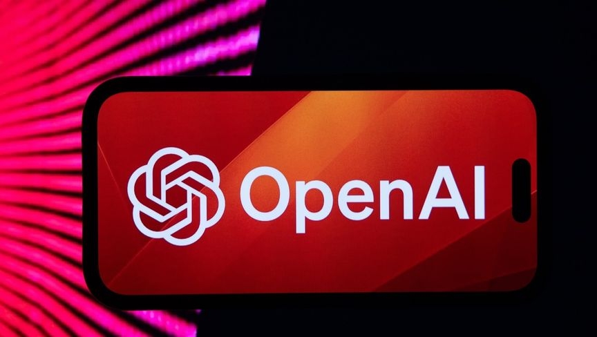 "OpenAI" تدخل عالم أجهزة الذكاء الاصطناعي بأكبر استحواذ في تاريخها