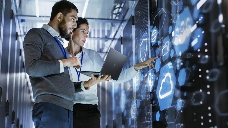 Greyfly البريطانية تتجه لدخول السوق السعودية وفتح مقر لتوفير 10% من ميزانية المشاريع
