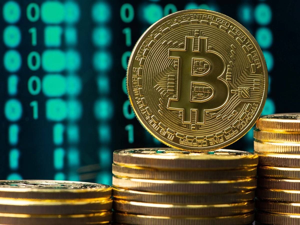 "بتكوين" ترتفع 5.84% وسط تفاؤل التوصل إلى صفقات تجارية عالمية