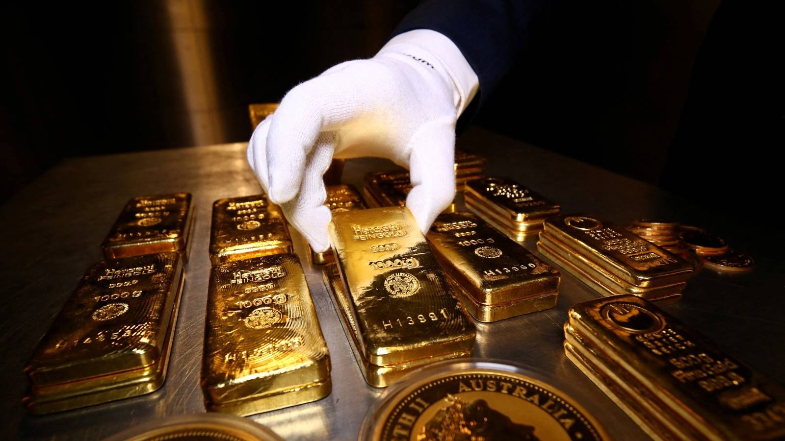 الذهب يستقر عند 3388 دولارا للأونصة مع ترقب المستثمرين قرار الفيدرالي