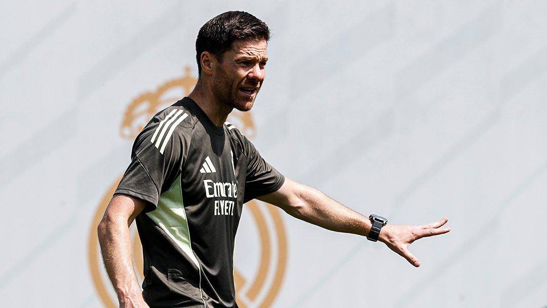 ريكاردو: الفوارق المالية بين ريال مدريد والهلال ليست مهمة .. وإنزاجي يتفوق بالخبرة