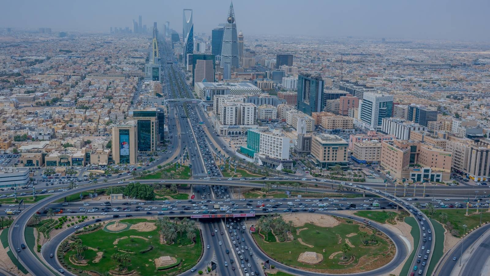 تسارع نمو القطاع غير النفطي في السعودية خلال مايو بدعم الطلبيات الجديدة