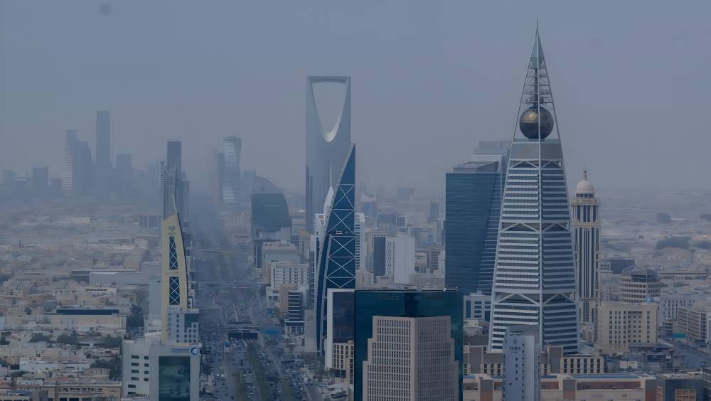 5 قطاعات غير نفطية تشكل آفاق نمو قوي للاقتصاد السعودي في خانة العشرات