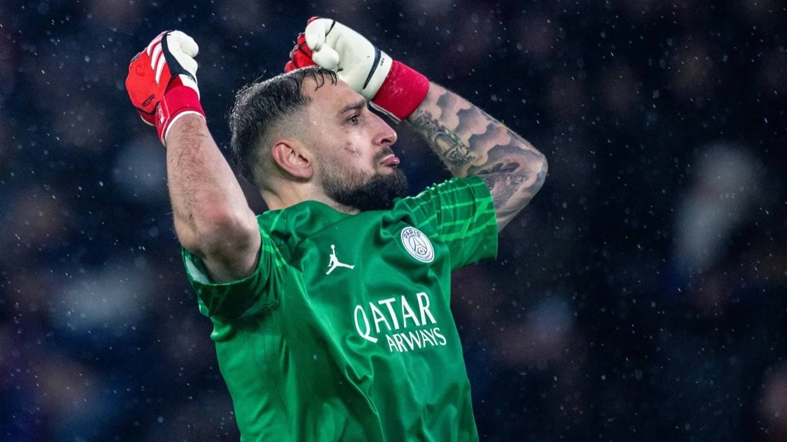 سان جيرمان والسيتي يتفاوضان على دوناروما .. تقييمه بـ 50 مليون يورو وراتبه عبء