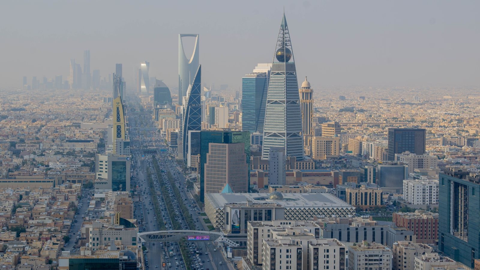 تباطؤ ارتفاع العقارات السعودية إلى 3.2% .. والأسعار تهبط في الرياض بعد توجيه ولي العهد