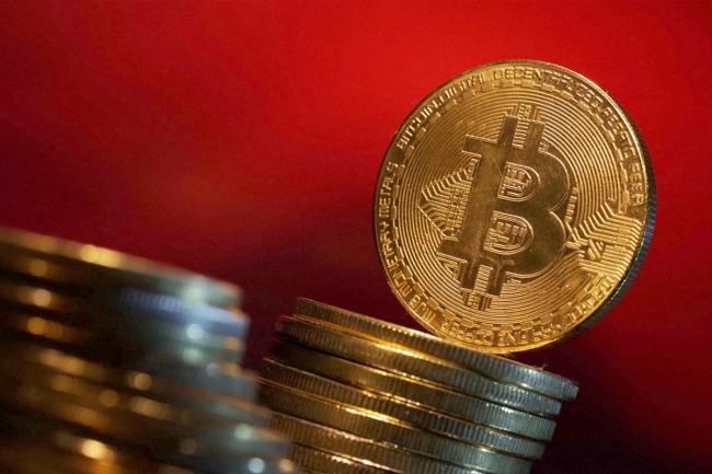 «بتكوين» ترتد أعلى من 96 ألف دولار