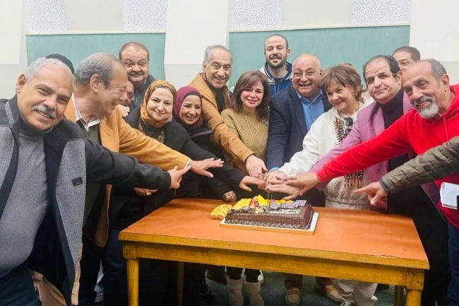 نجوم مصريون يطلون عبر أثير الإذاعة في رمضان